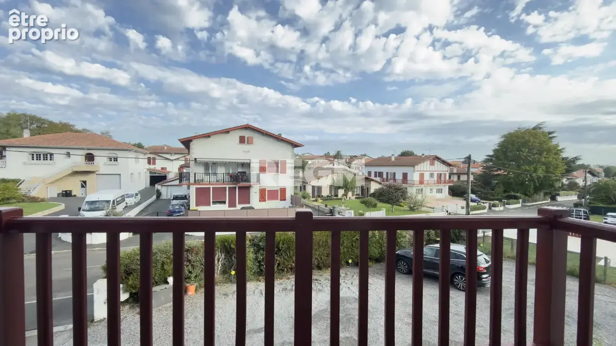 CIBOURE - Appartement T4 traversant de 87m2 avec Terrasse de 51 m2  Garage et Parking privatif - photo 18