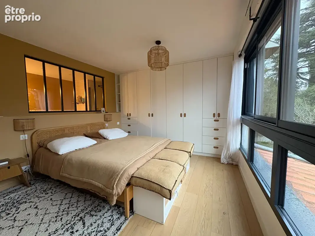 Maison contemporaine de 165 m² avec jardin, terrasse et stationnement sécurisé - photo 7