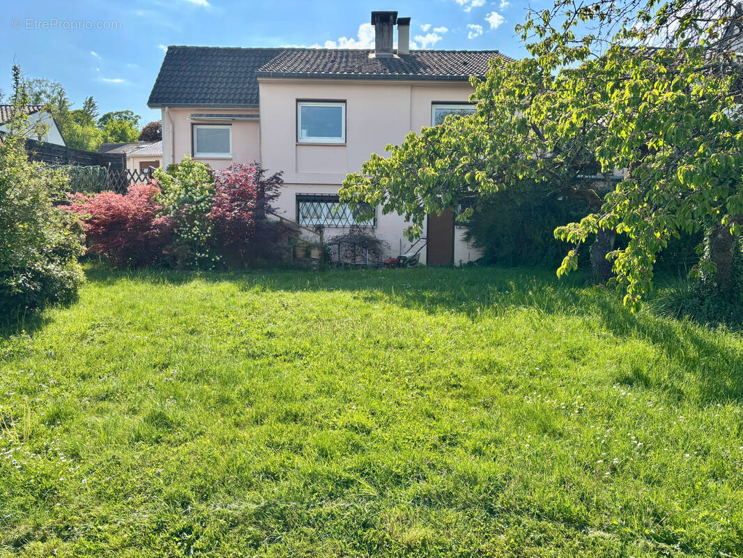 Maison à ROZERIEULLES