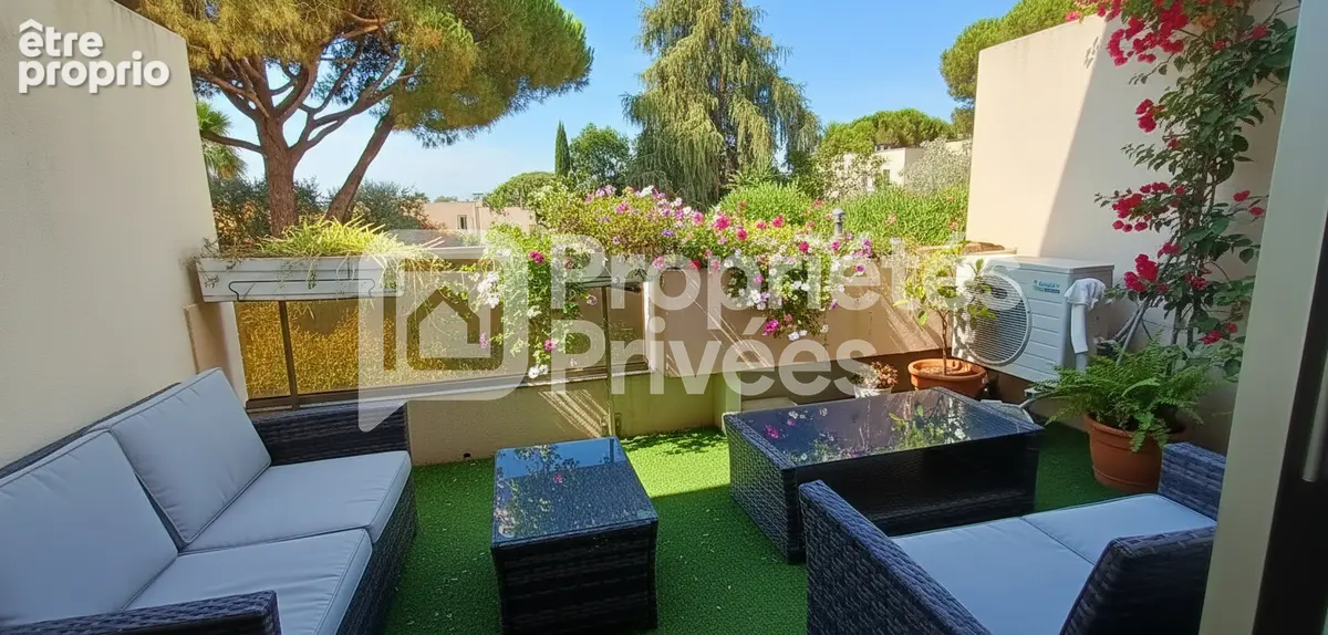 Studio de 33 m² à Cagnes-sur-Mer Terrasse, piscine, vue mer et garage - photo 2