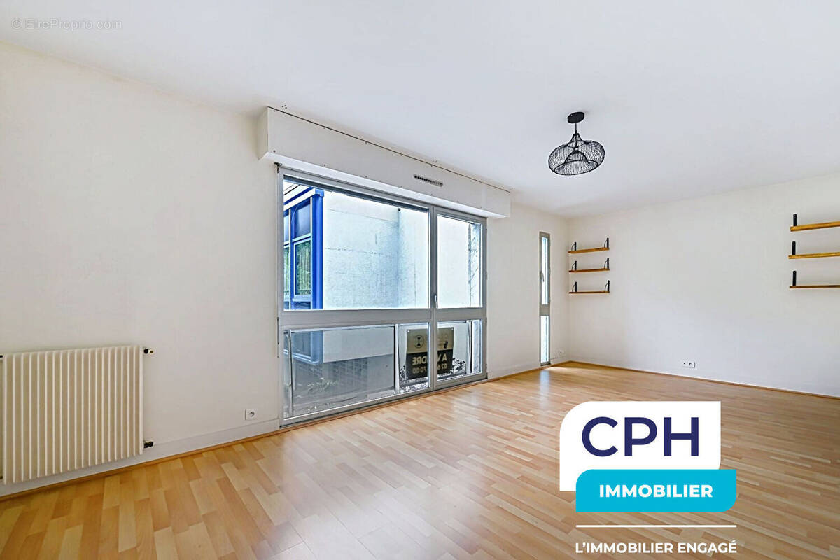 Appartement à PARIS-12E