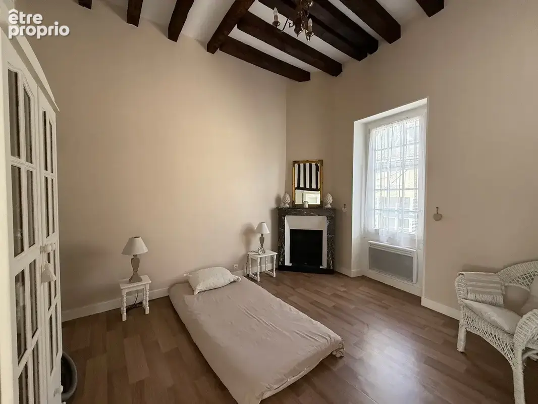 Maison 9 pièces 140 m² à vendre à Issoudun (36100) - photo 5