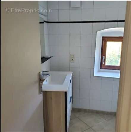 Appartement à VIVIERS