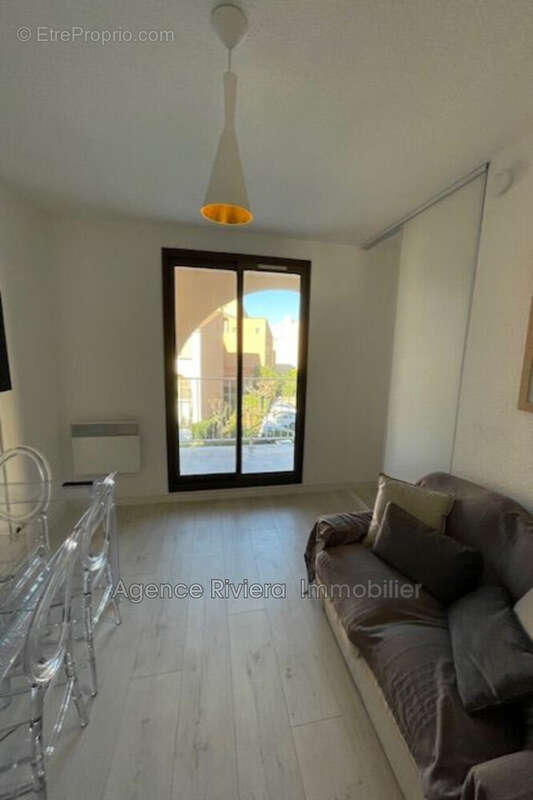 Appartement à SIX-FOURS-LES-PLAGES