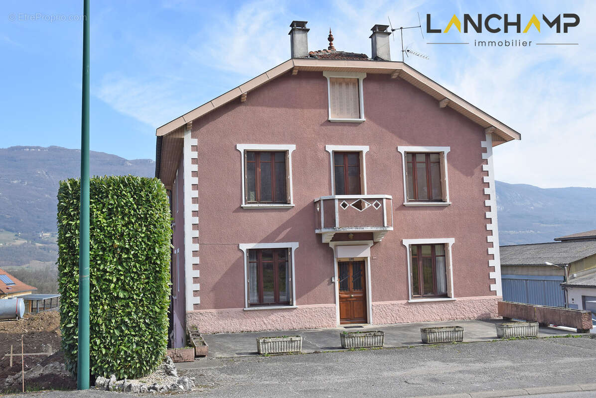 Villa traditionnelle à 5 kms de SEYSSEL. - photo 3