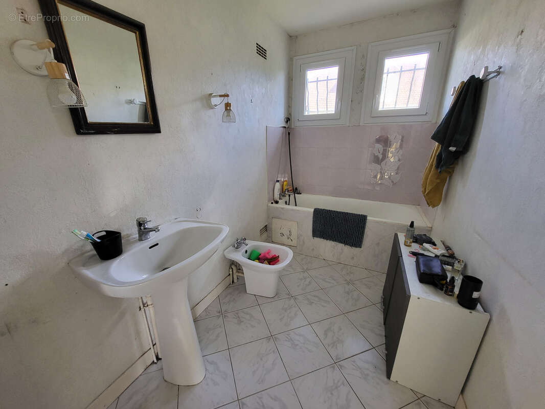 Maison à CANY-BARVILLE