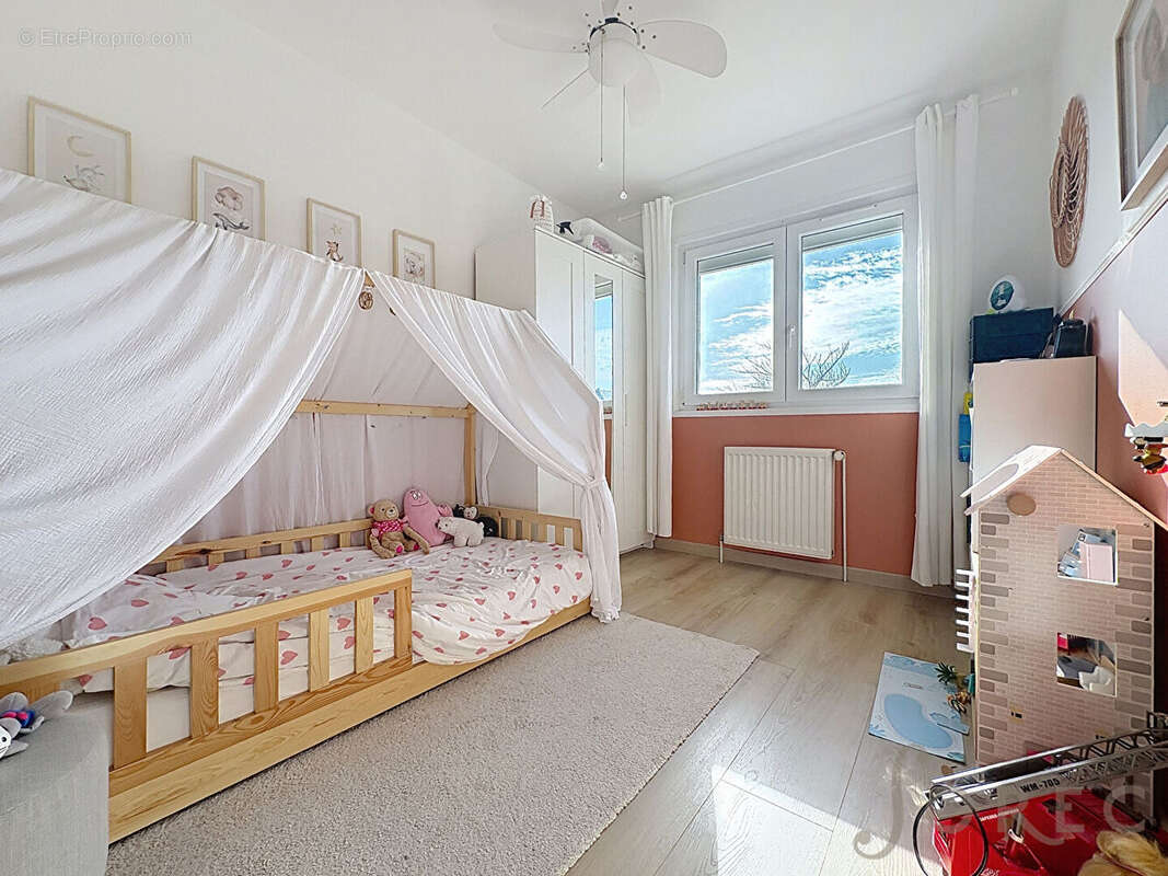 Maison à COURCELLES-SUR-NIED