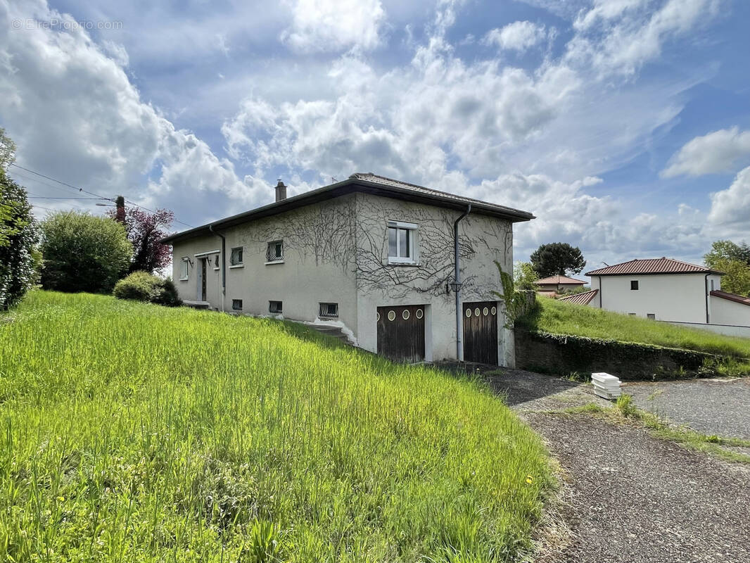 Maison à SAINTE-CONSORCE