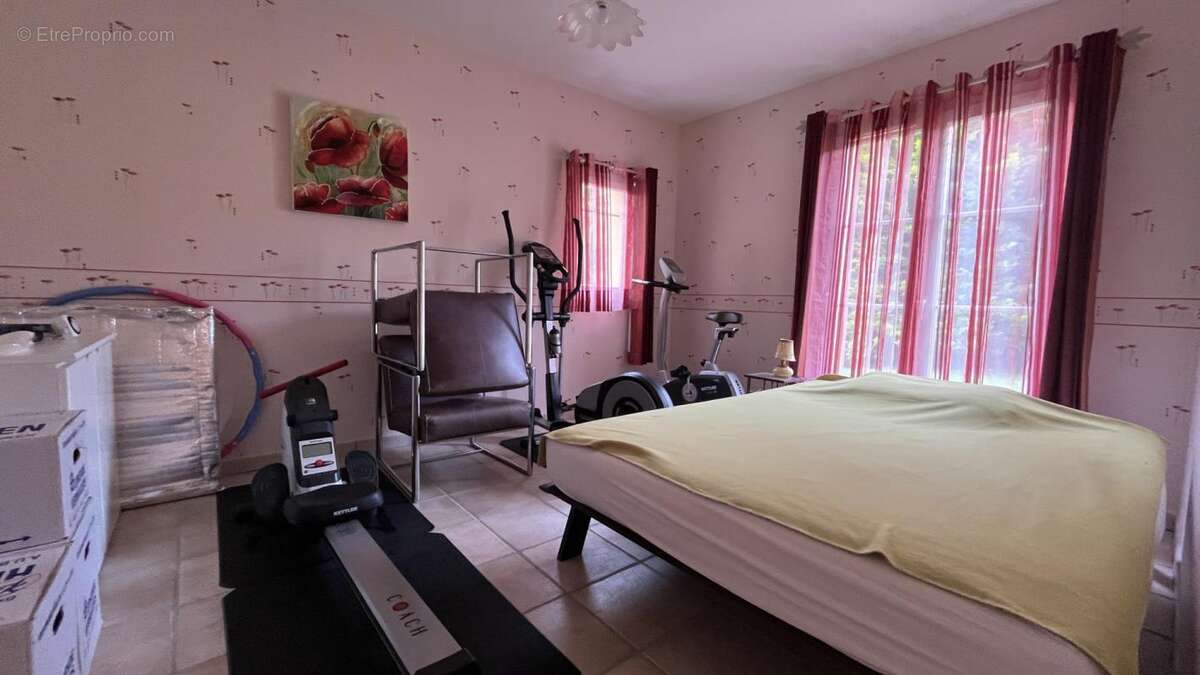 Maison à SAINT-HILAIRE-EN-MORVAN