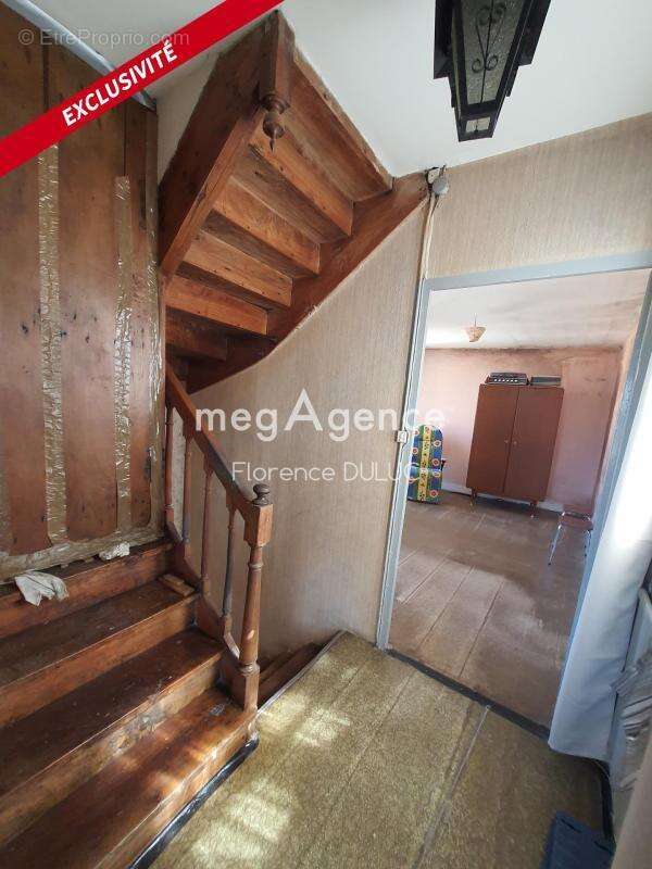 Appartement à SAINT-JEAN-D'ANGELY