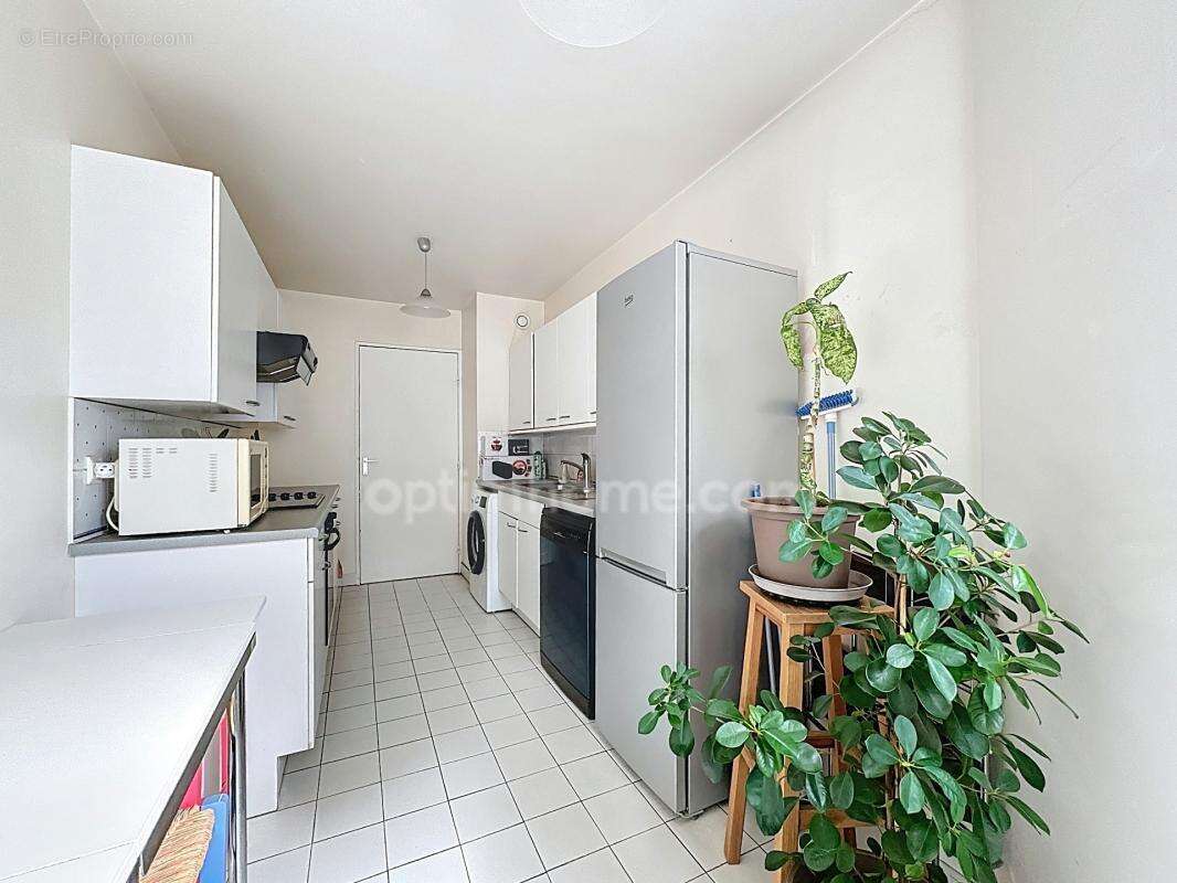 Courbevoie La Défense - appartement 2 chambres, balcon, environnement calme et verdoyant - photo 12