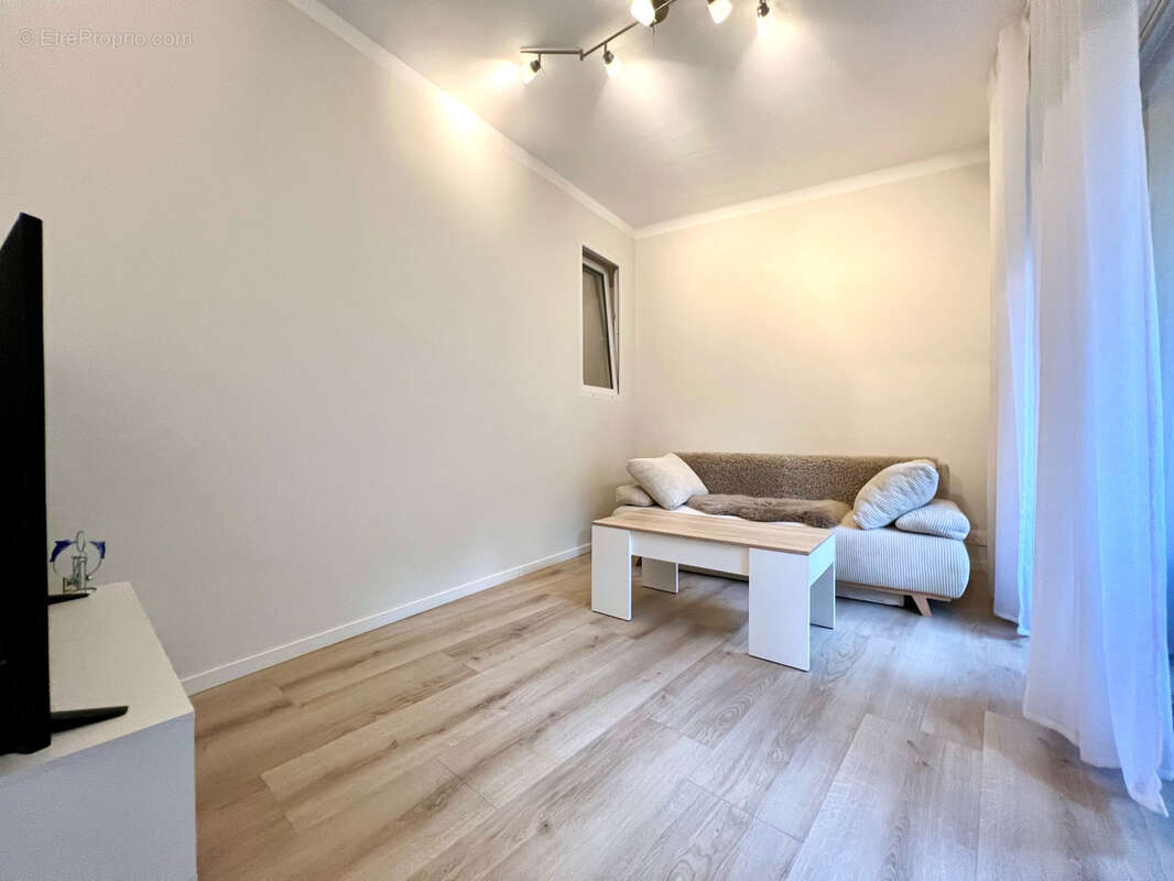 Appartement à ROQUEBRUNE-CAP-MARTIN
