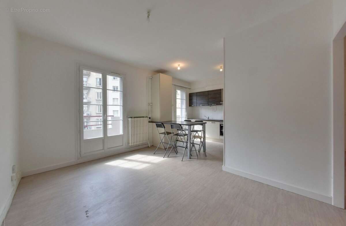 Appartement 108 m² à Grenoble  - photo 2