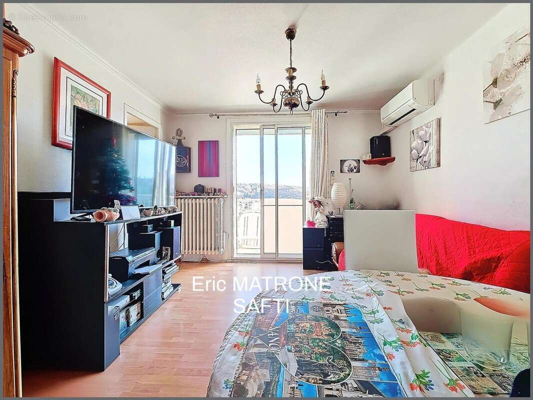 Photo 2 - Appartement à MARSEILLE-13E