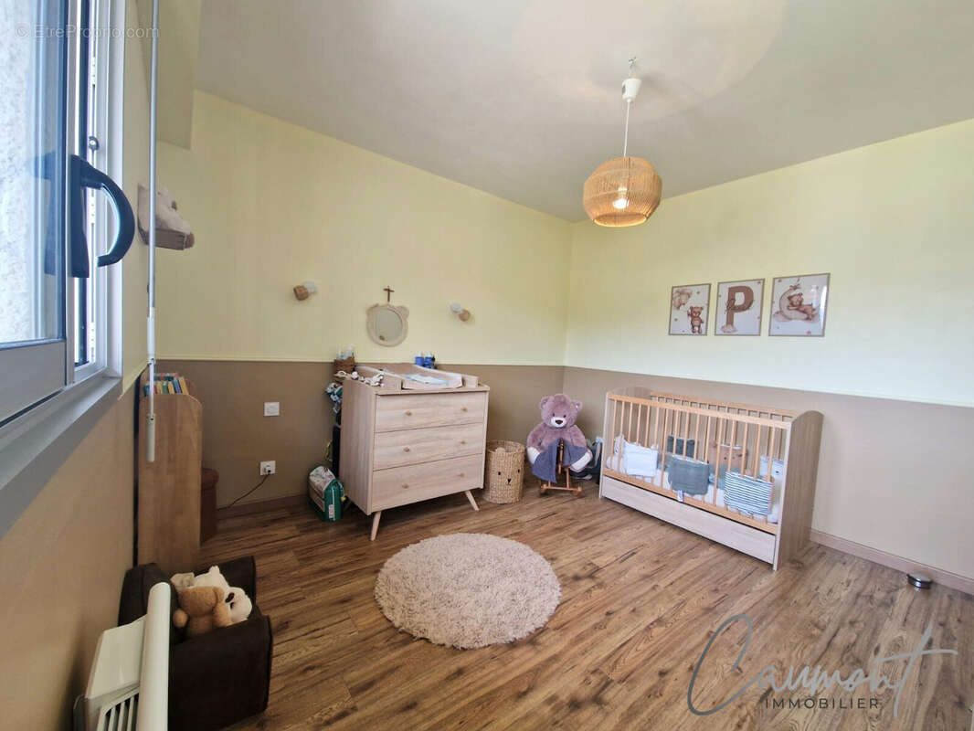 Appartement à LILLEBONNE