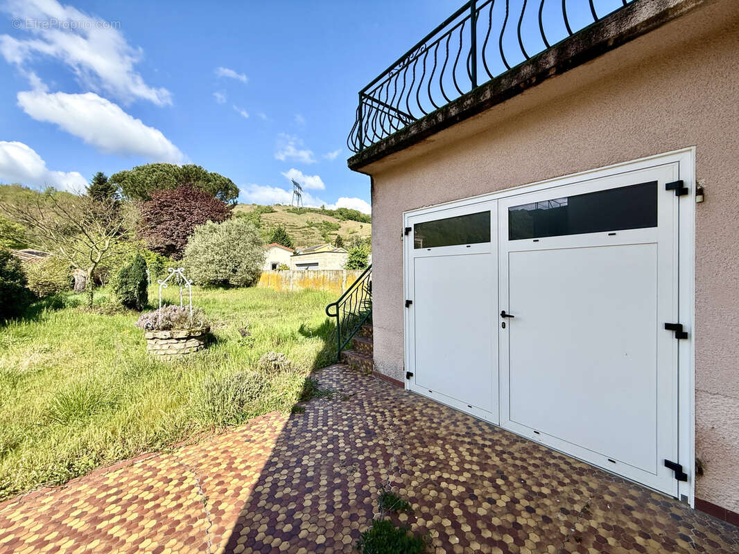 Maison à LIMONY