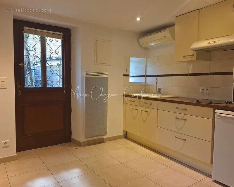 Immeuble de caractère - BRIVE LA GAILLARDE (19) - photo 4