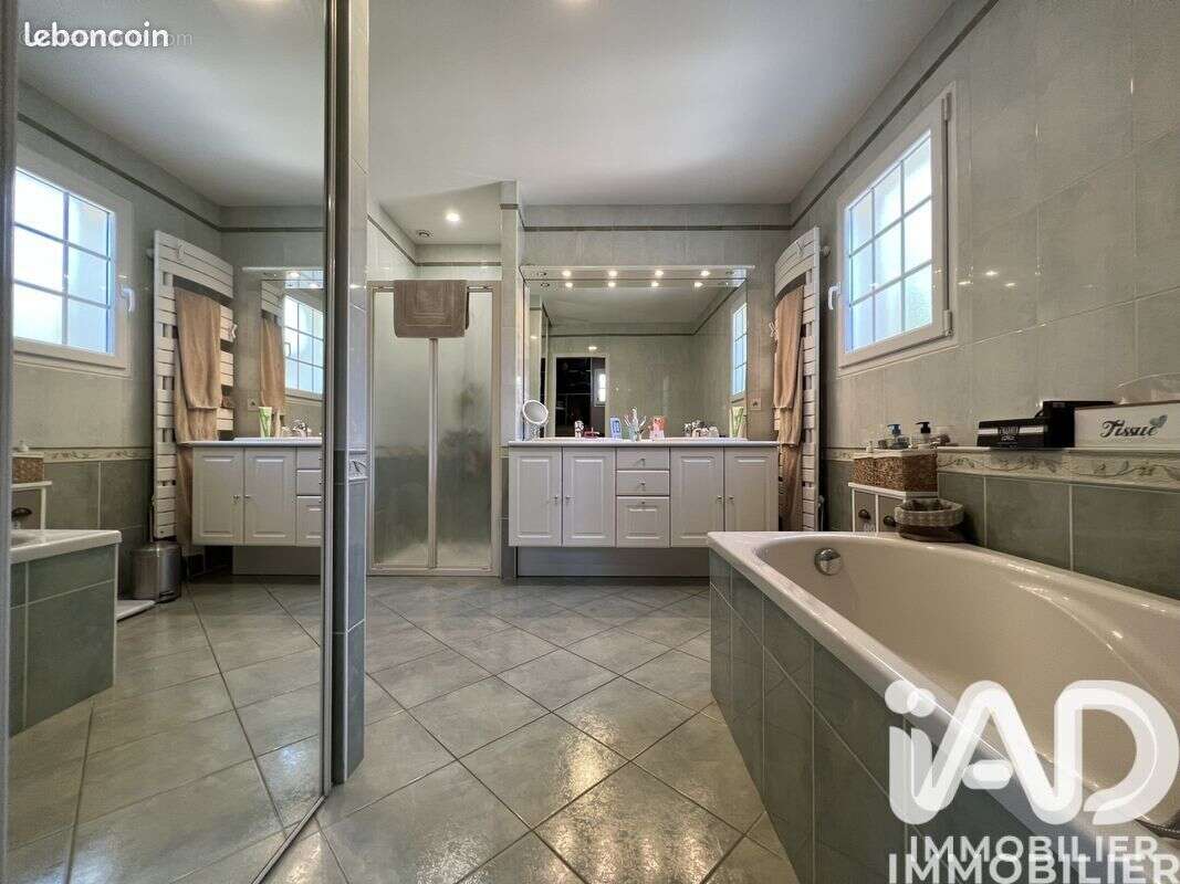 Maison 162 m² à Reaumur  - photo 4