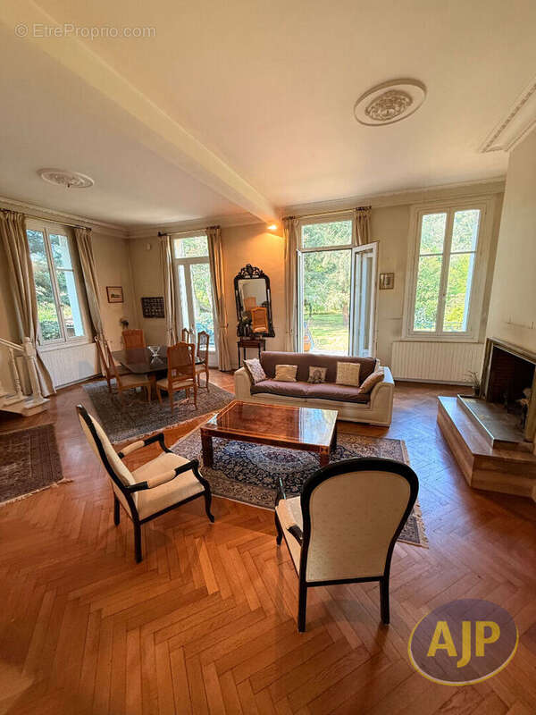 Maison à CASTELNAU-DE-MEDOC