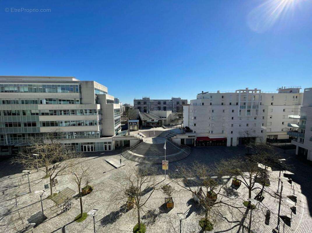 Appartement à MONTIGNY-LE-BRETONNEUX