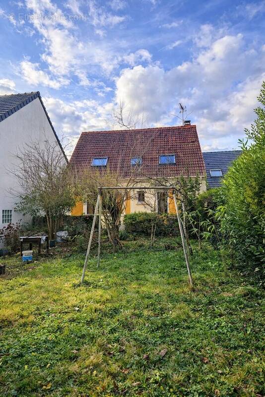 Maison à MAGNY-LES-HAMEAUX