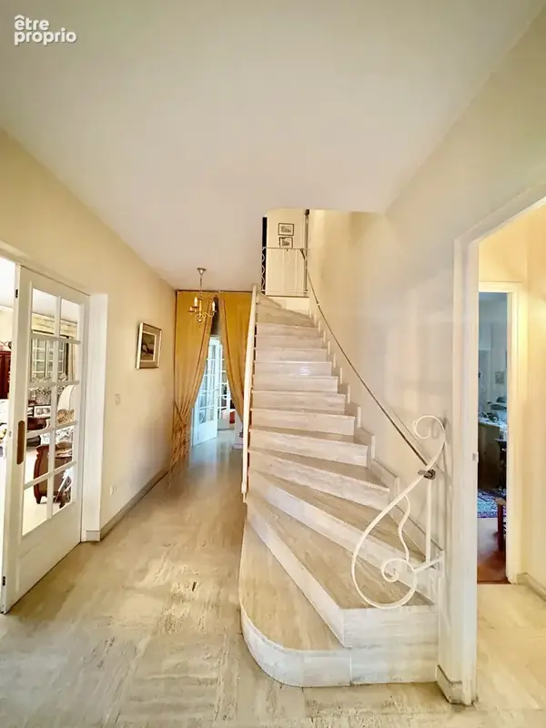 Maison 8 pièces 241 m² à vendre à Saint-Maur-Des-Fosses (94100) - photo 5