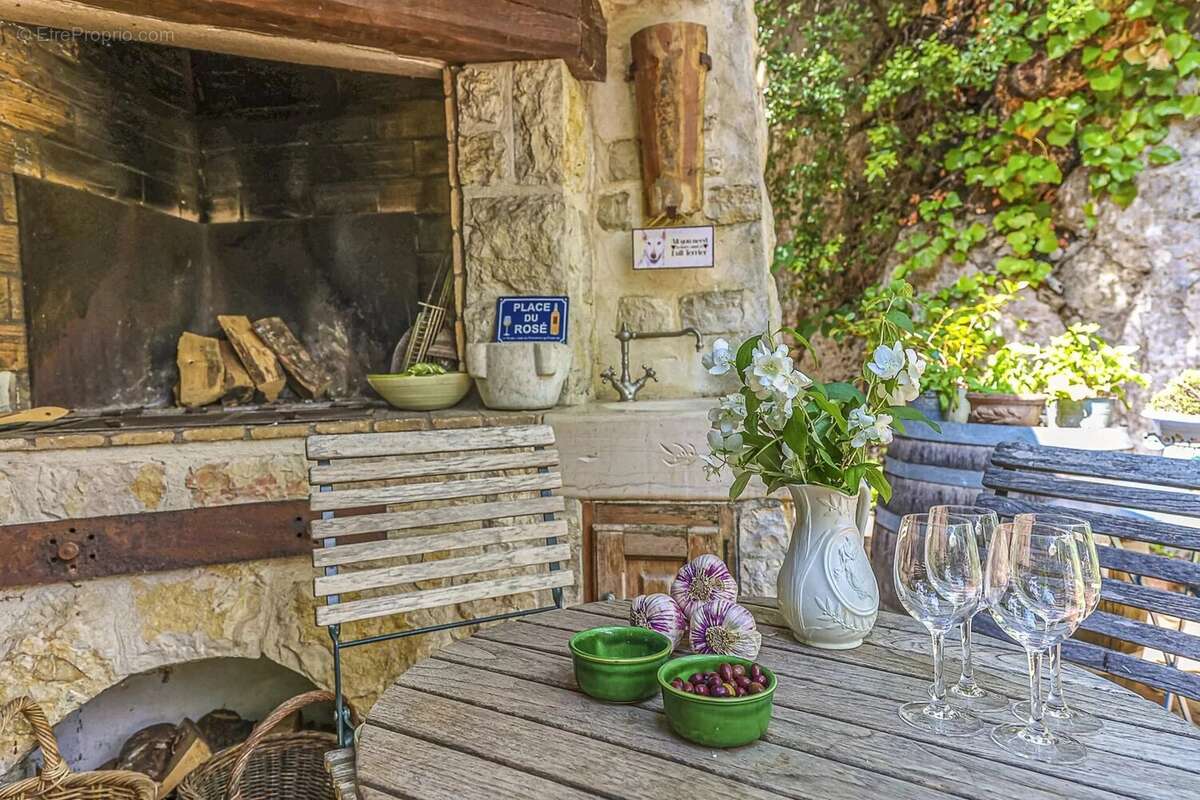 Maison à TOURRETTES-SUR-LOUP