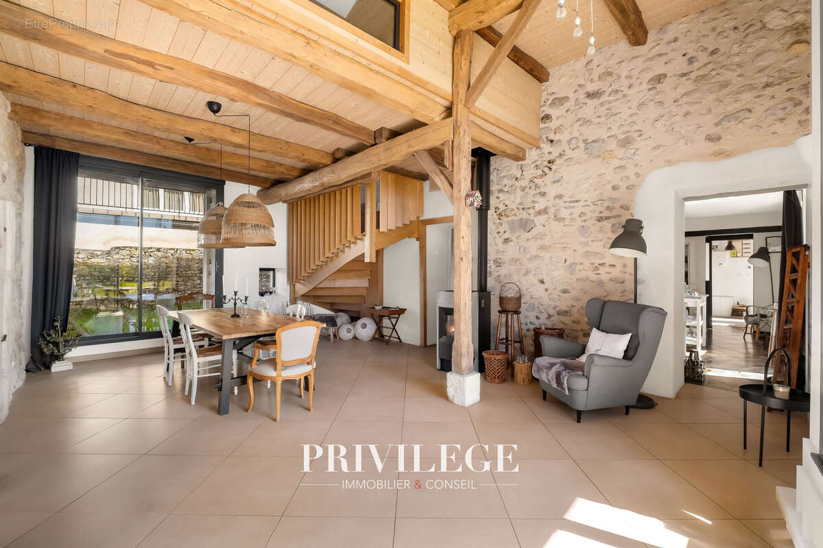 Maison à BELLEY