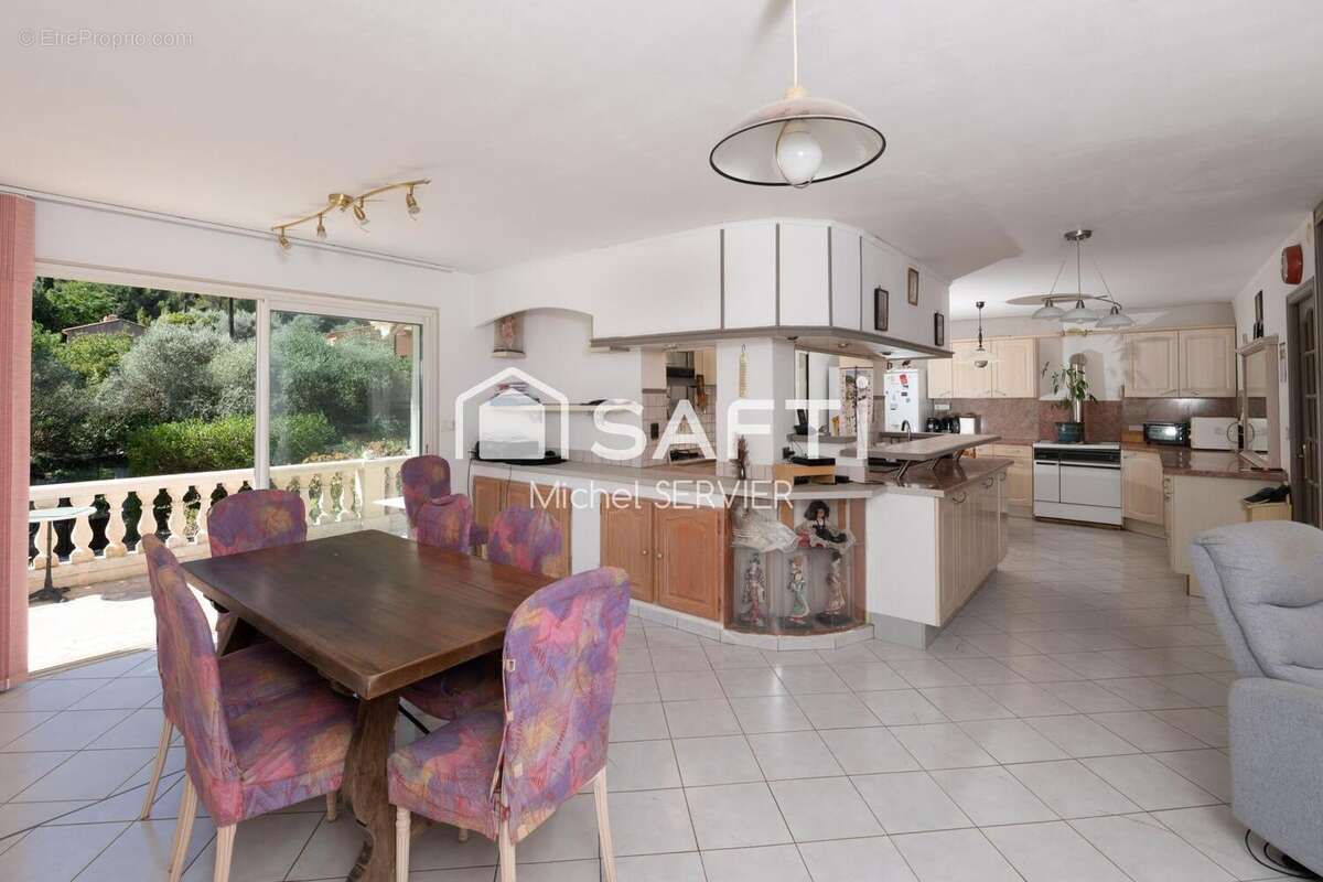 Photo 9 - Maison à LA VALETTE-DU-VAR