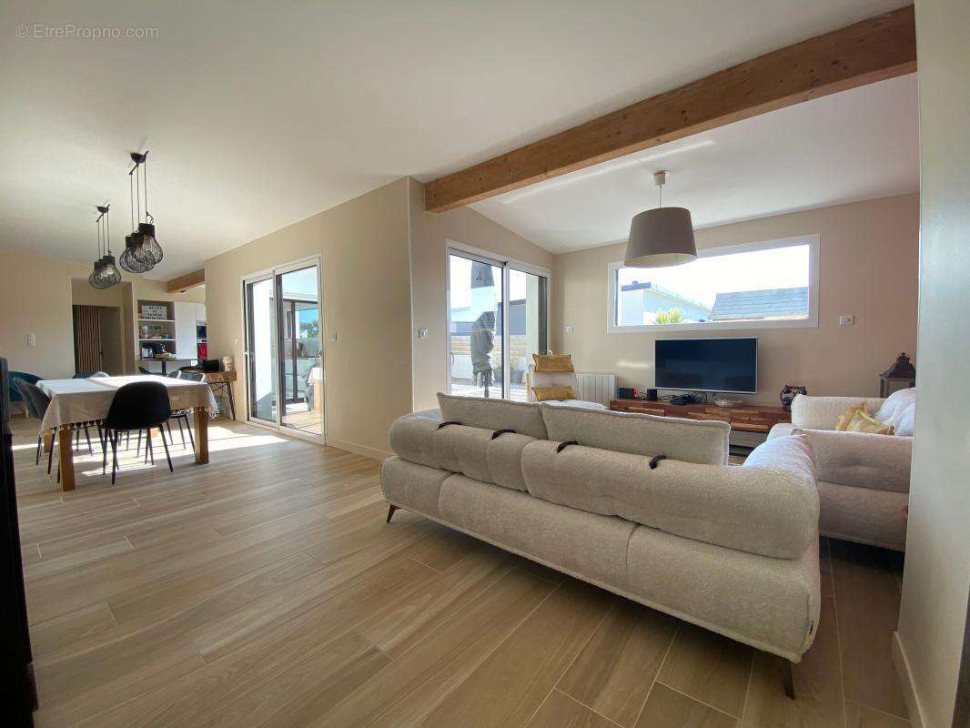 Maison à PLOUGONVELIN