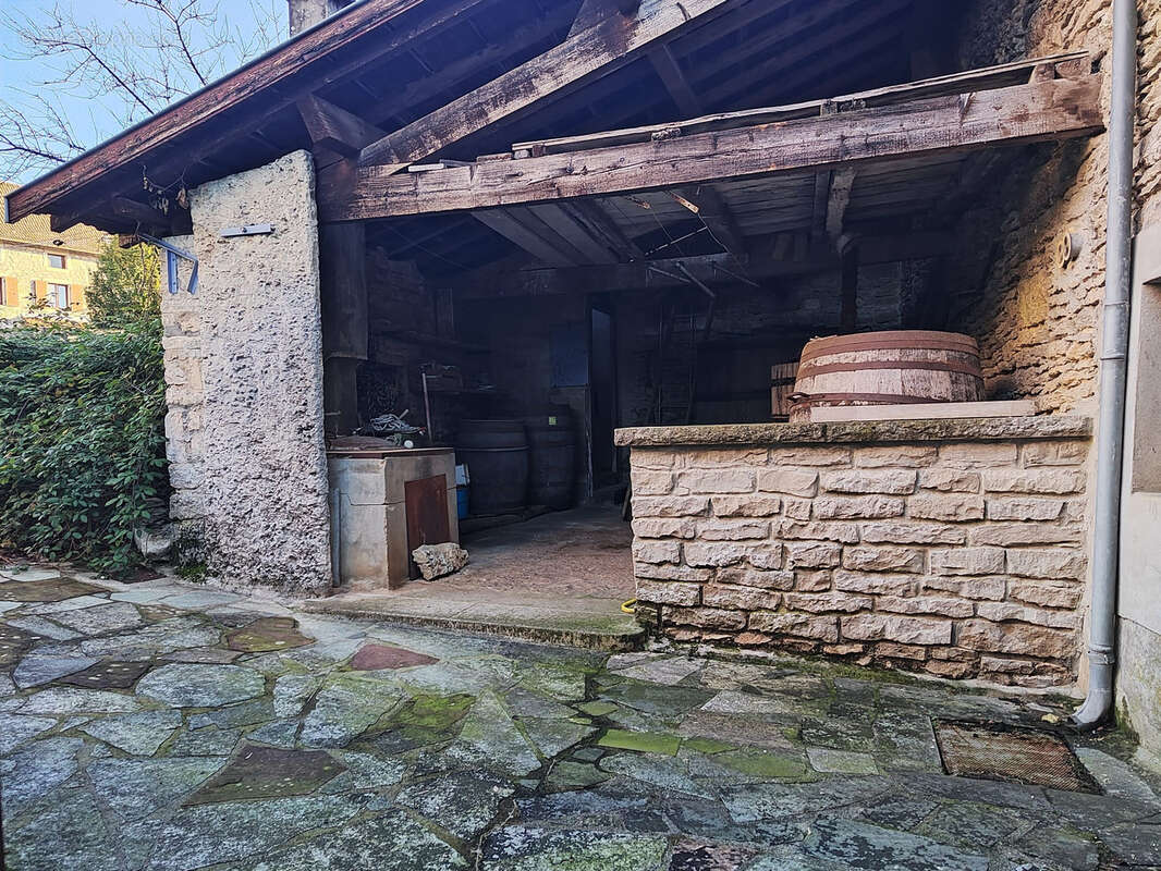 Maison à PORCIEU-AMBLAGNIEU