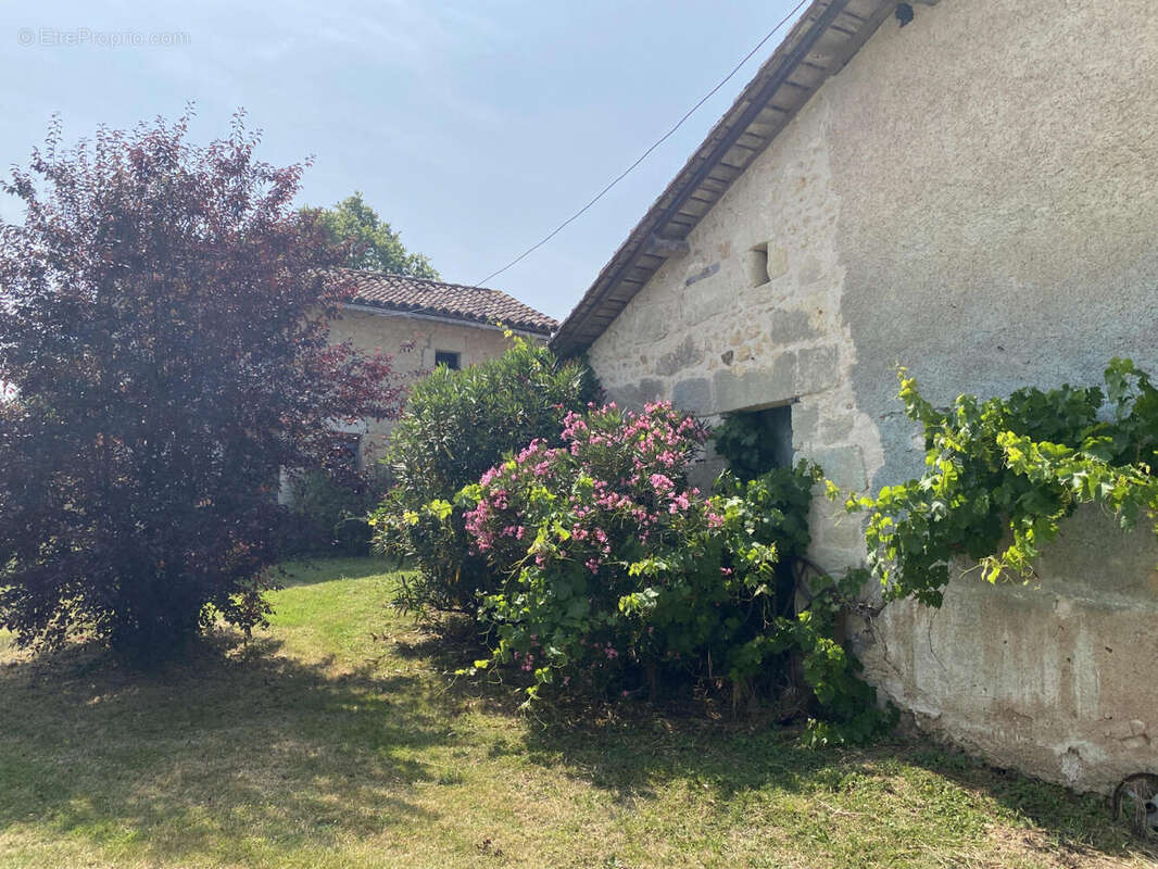 deps - Maison à AUBETERRE-SUR-DRONNE