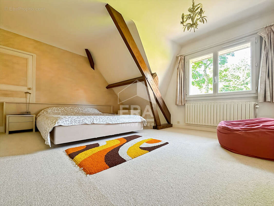 Maison à SAINT-FARGEAU-PONTHIERRY