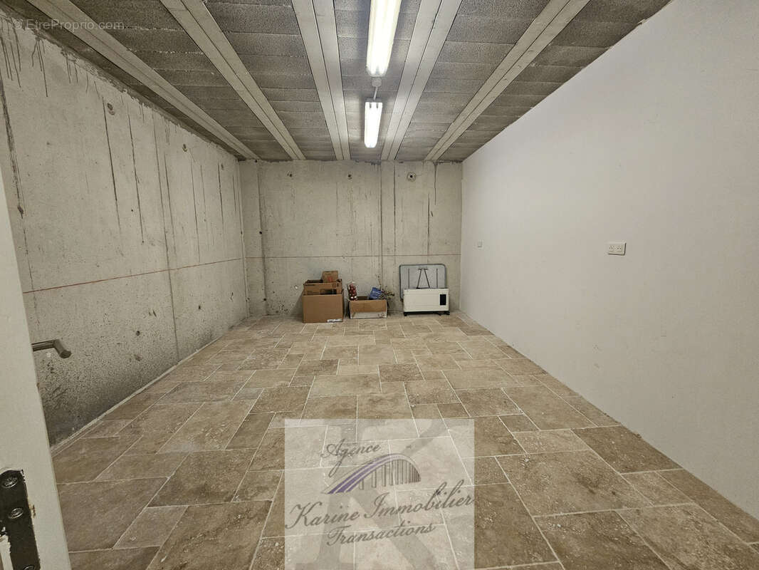 Commerce à SAINTE-MAXIME