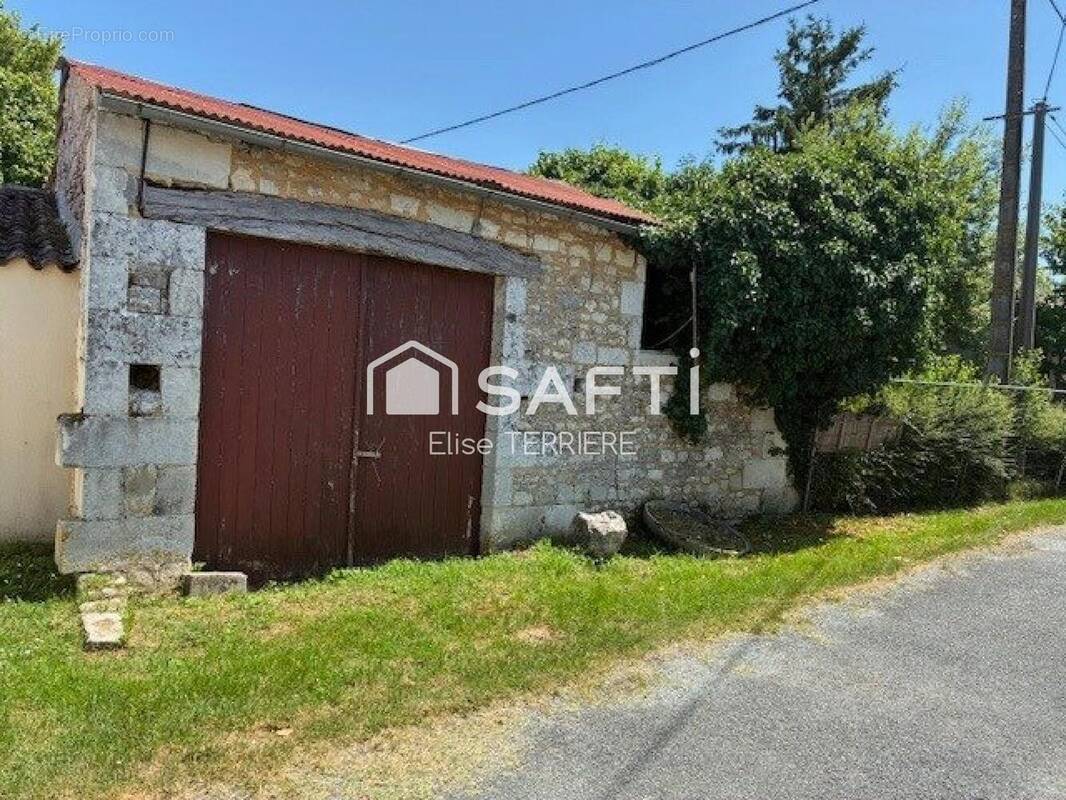 Photo 1 - Appartement à CHANIERS