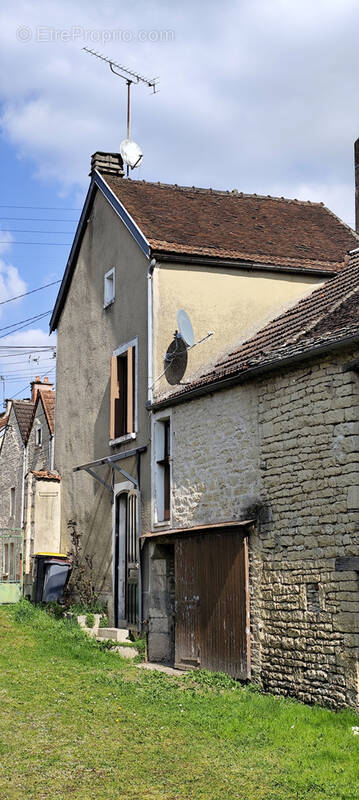 Maison à ANCY-LE-FRANC