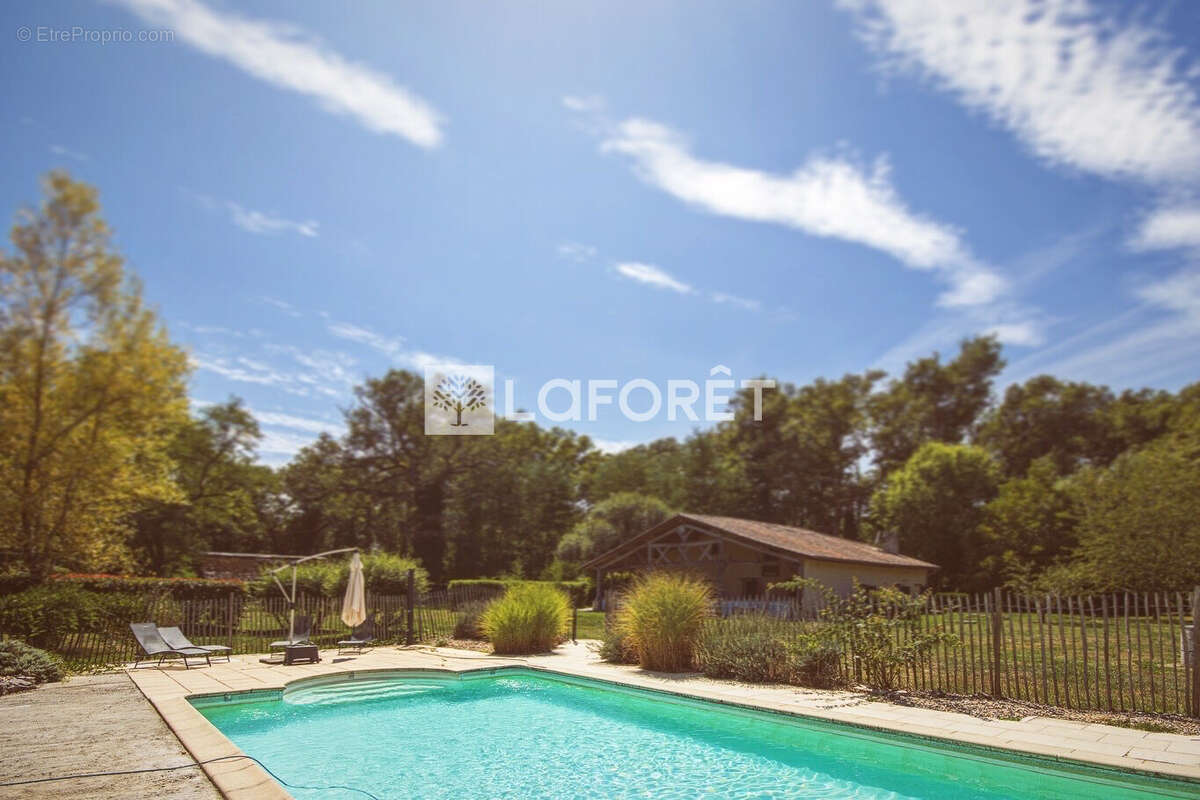 Maison à CASTELJALOUX