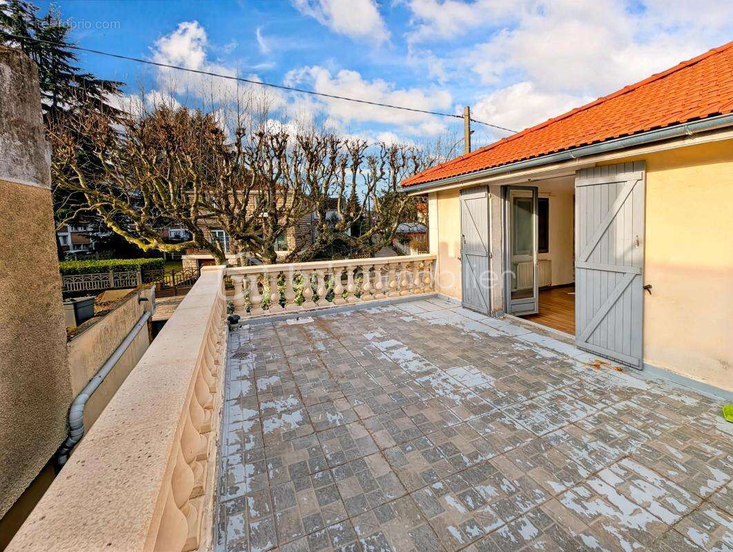 Maison à NEUILLY-PLAISANCE