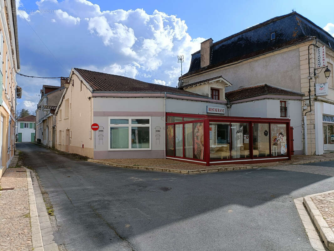 Appartement à NEUVIC