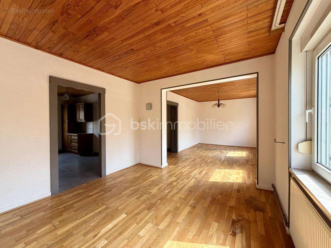 Appartement à PUTTELANGE-AUX-LACS