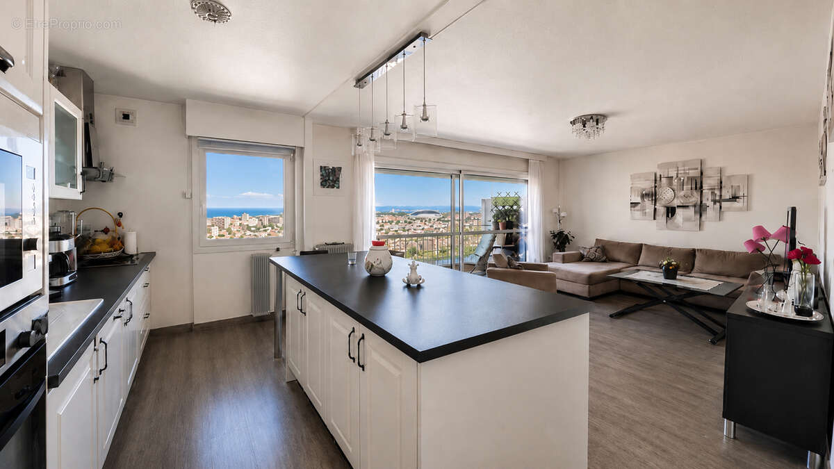 Appartement à MARSEILLE-10E