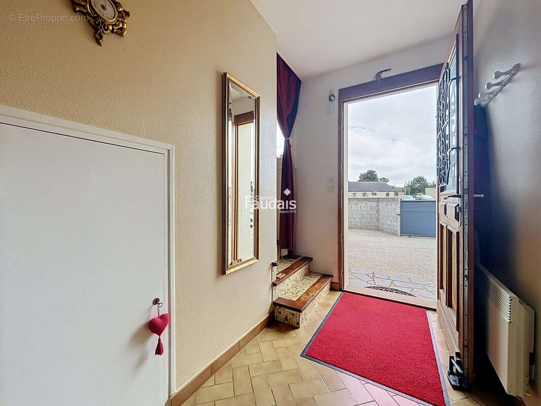 Maison 114 m² à Lithaire  - photo 2