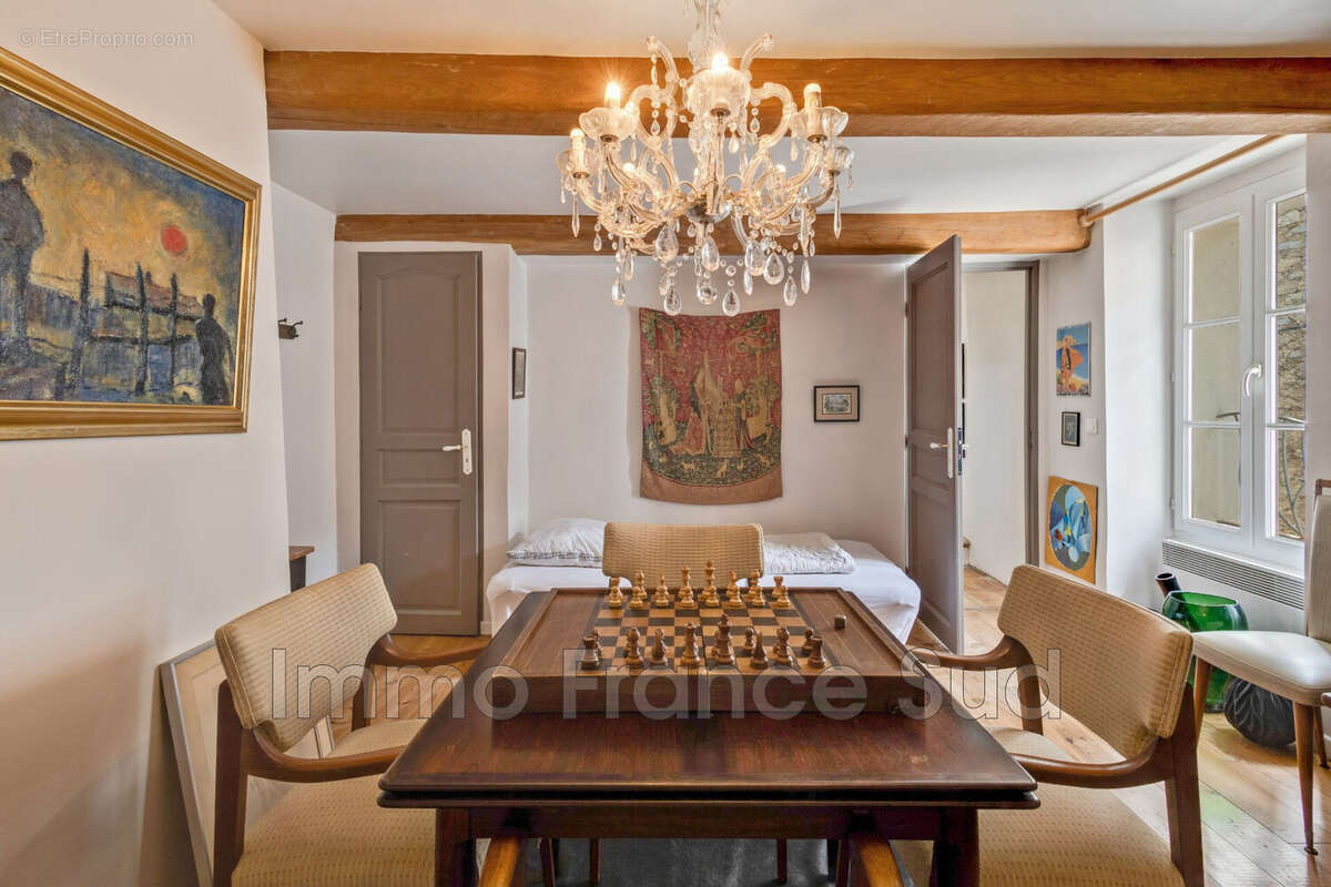 Maison à LA GARDE-FREINET