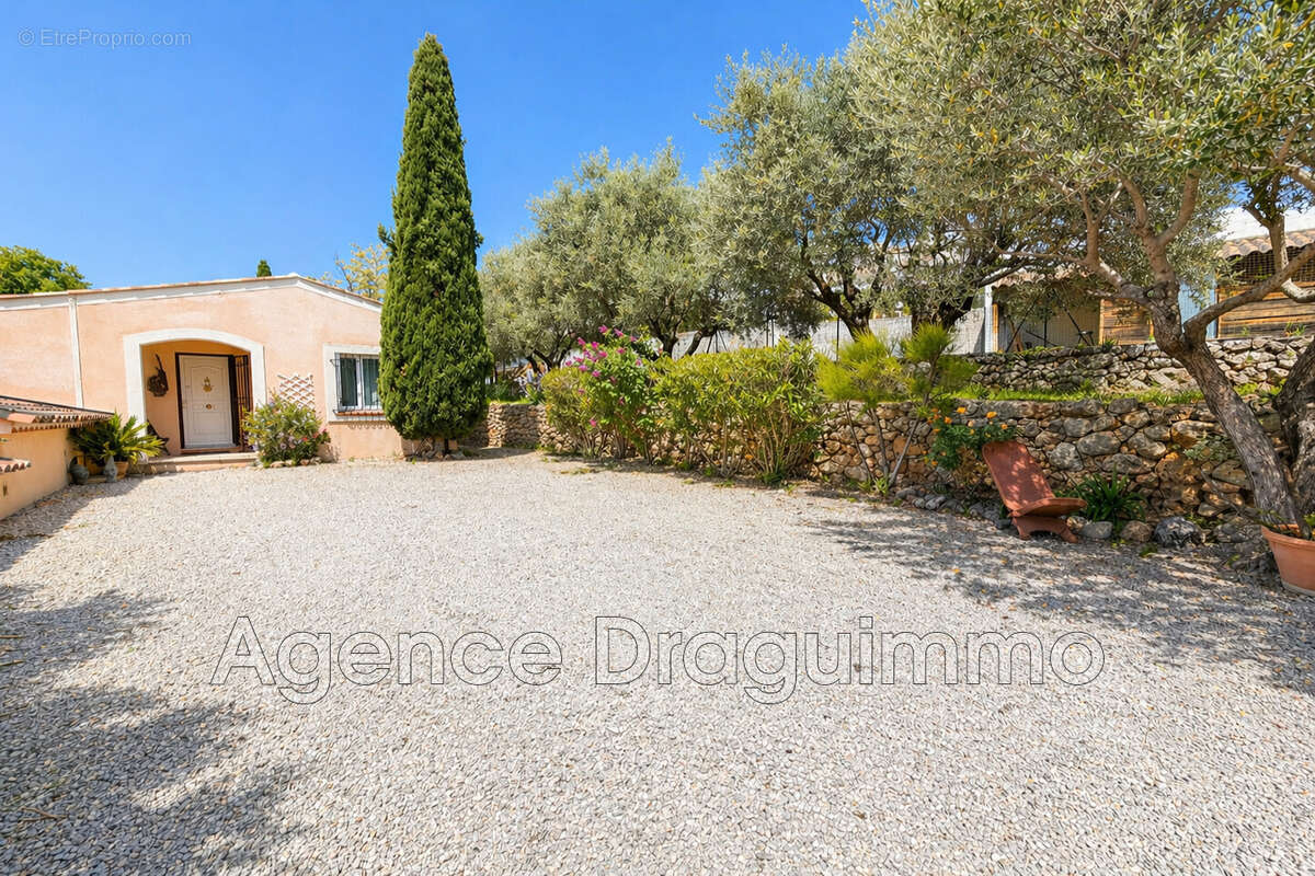 Maison à DRAGUIGNAN