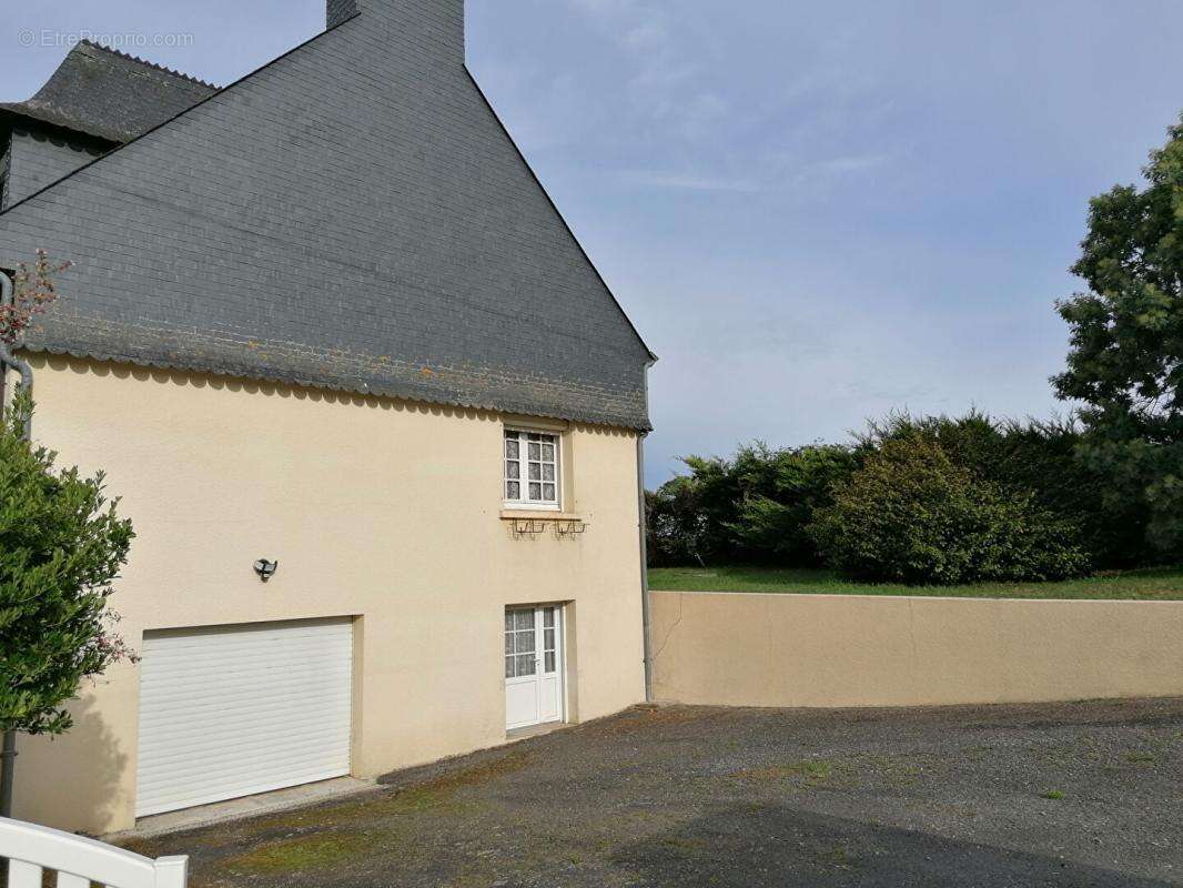 Maison à CARO