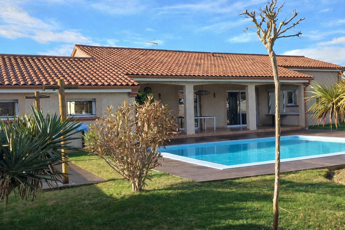 Maison à EAUNES