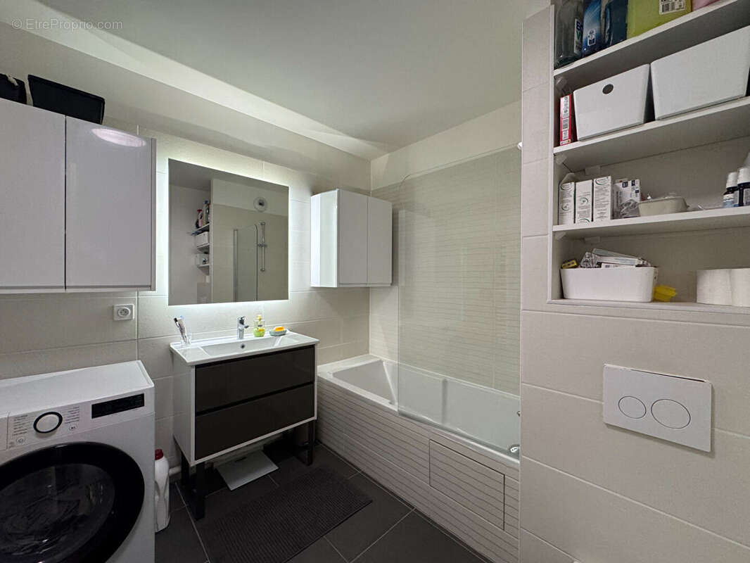 Appartement à CLICHY