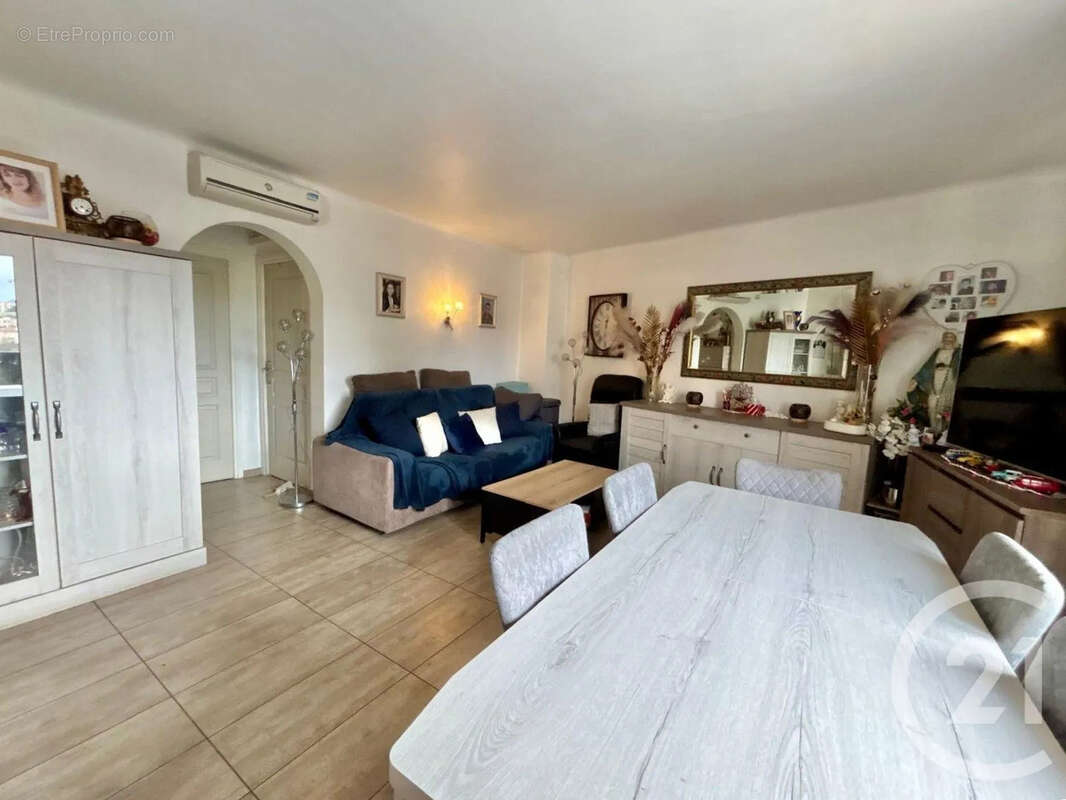 Appartement à LE CANNET