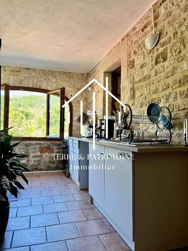 Ensemble immobilier proche  Vallon-Pont-d’Arc - photo 6