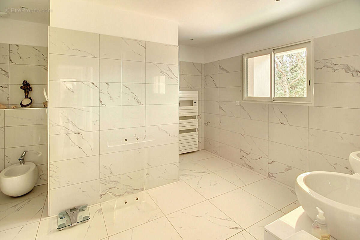 Maison à BAUDINARD-SUR-VERDON